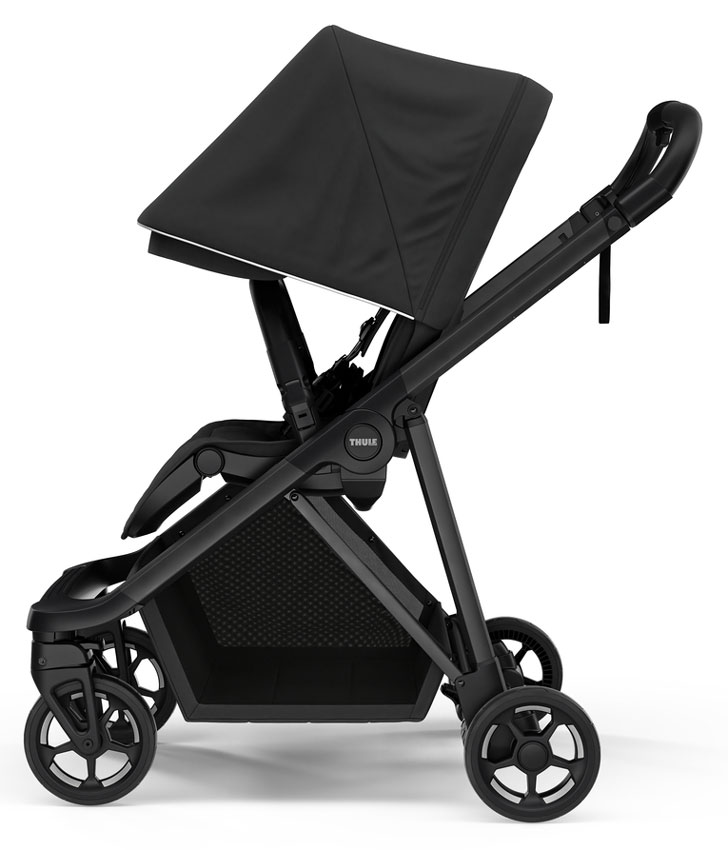 Thule Shine Kinderwagen Black on Black seitlich