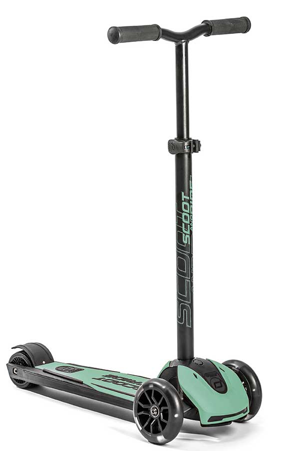 Scoot and Ride Highwaykick 5 Roller mit LED forest